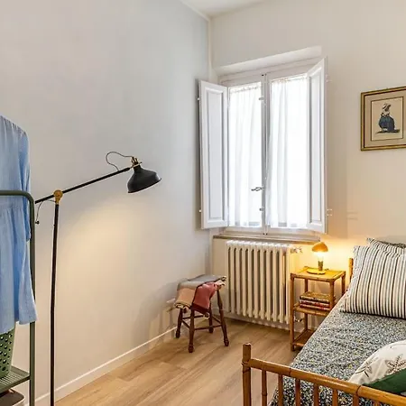 Chiara Tra Le Lucchesi! Appartement