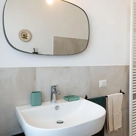 Appartement Chiara Tra Le Lucchesi!